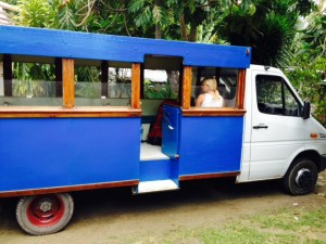 Stilechter Transport in der Stretch-Limousine